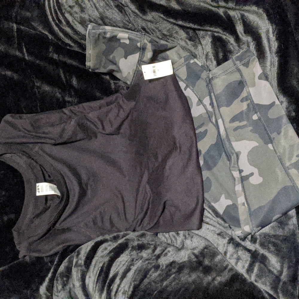 Lab Joy Women's T-shirt & Banana Republic Women's Leggings (curated set)